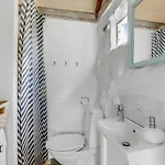 1 Bedroom Awesome In Tatil Evi