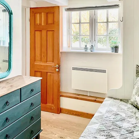 1 Bedroom Awesome In